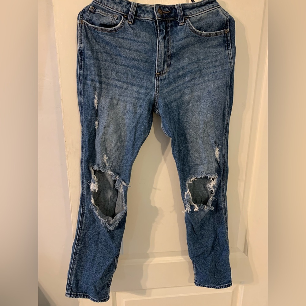 Ripped High Rise Jeans